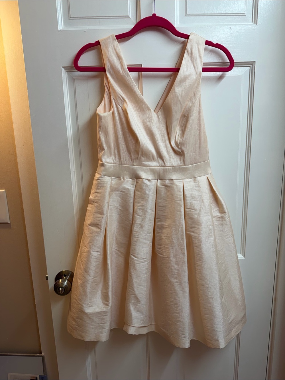 Jessica Simpson Cream Sleeveless Dress